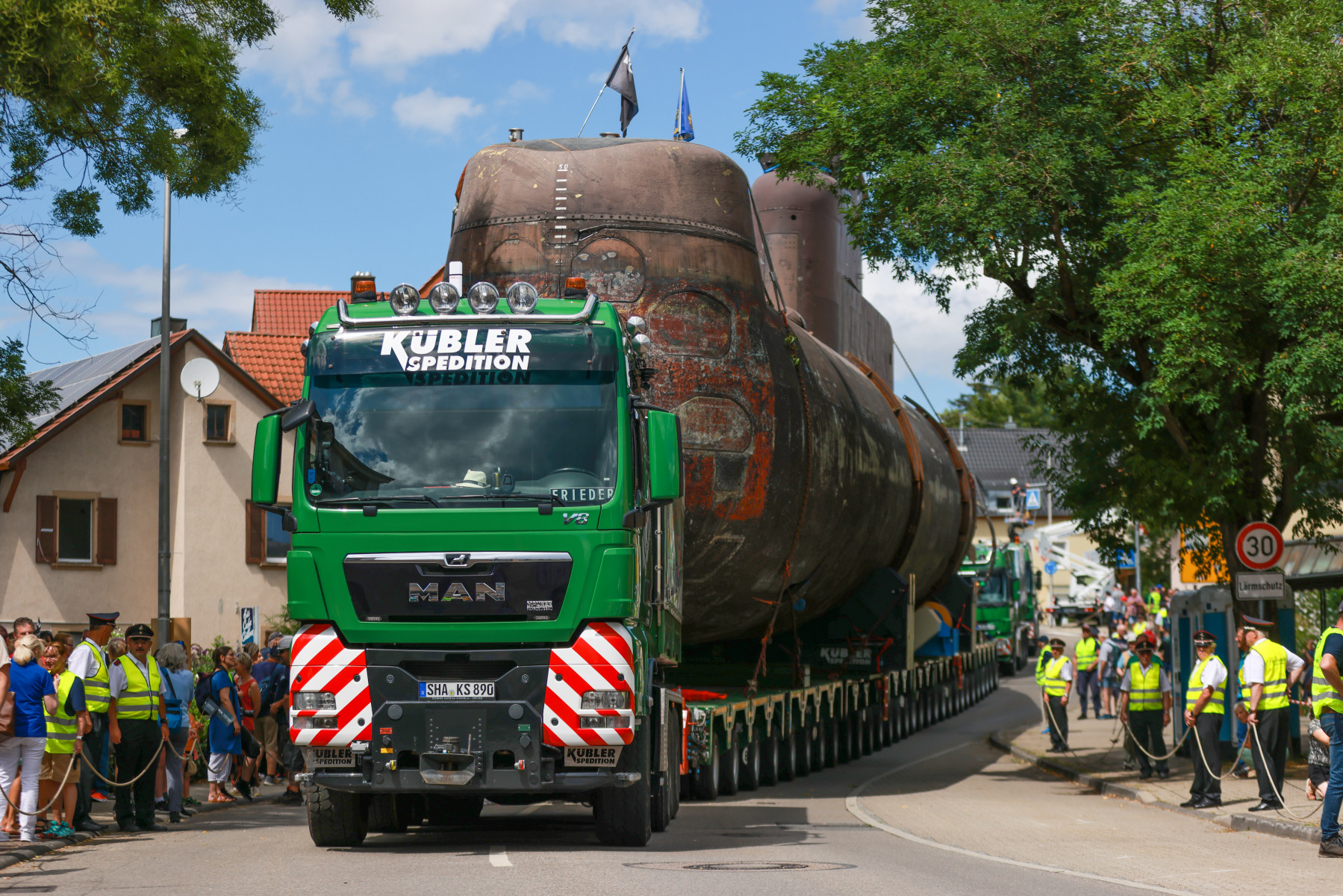 U-Boot Transport nach Sinsheim 30 Achsen