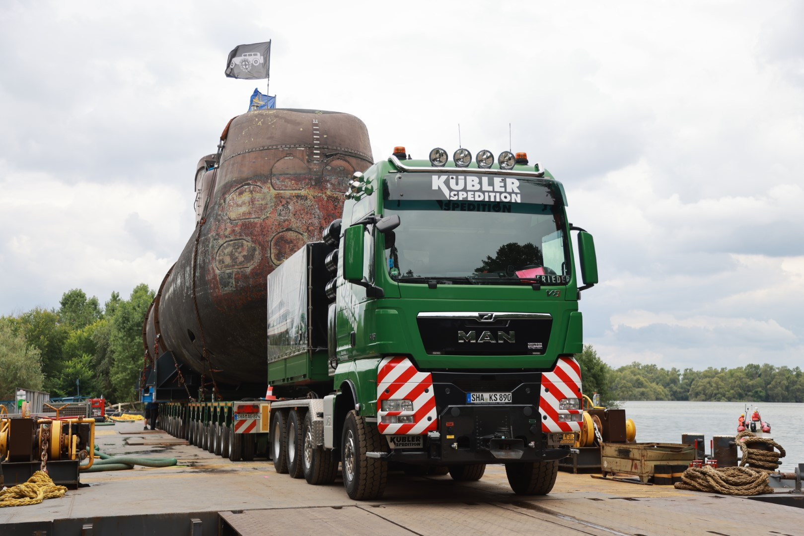 U-Boot Transport nach Sinsheim